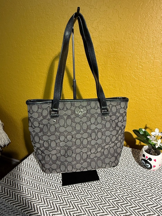 LIVE SHOW ONLY: Coach Signature City Tote (Rehab/Source Project) - Picture 2 of 15